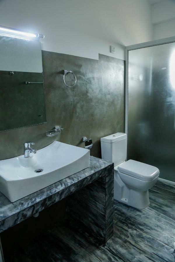 4 Aces Ella Otel Dış mekan fotoğraf